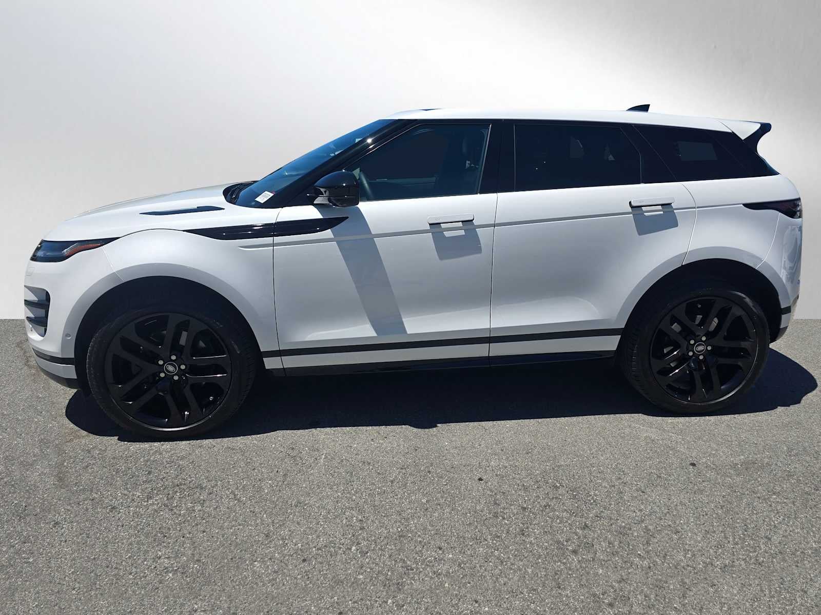 2026 Land Rover Range Rover Evoque Dynamic SE