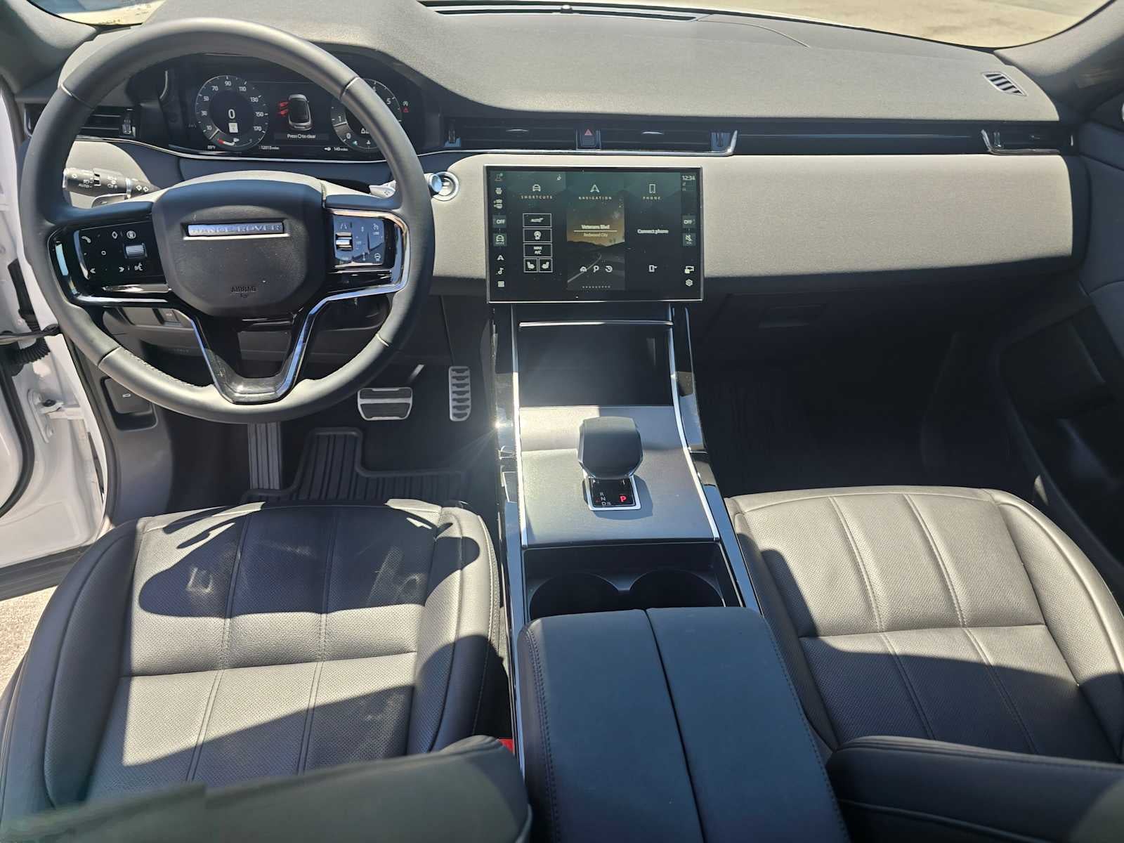 2026 Land Rover Range Rover Evoque Dynamic SE