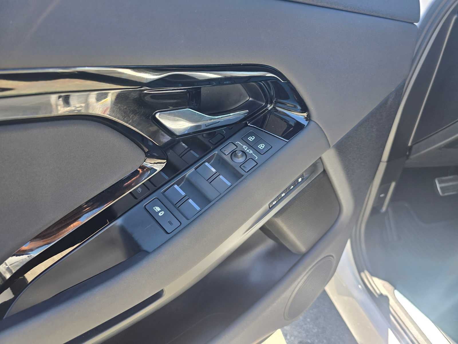 2026 Land Rover Range Rover Evoque Dynamic SE