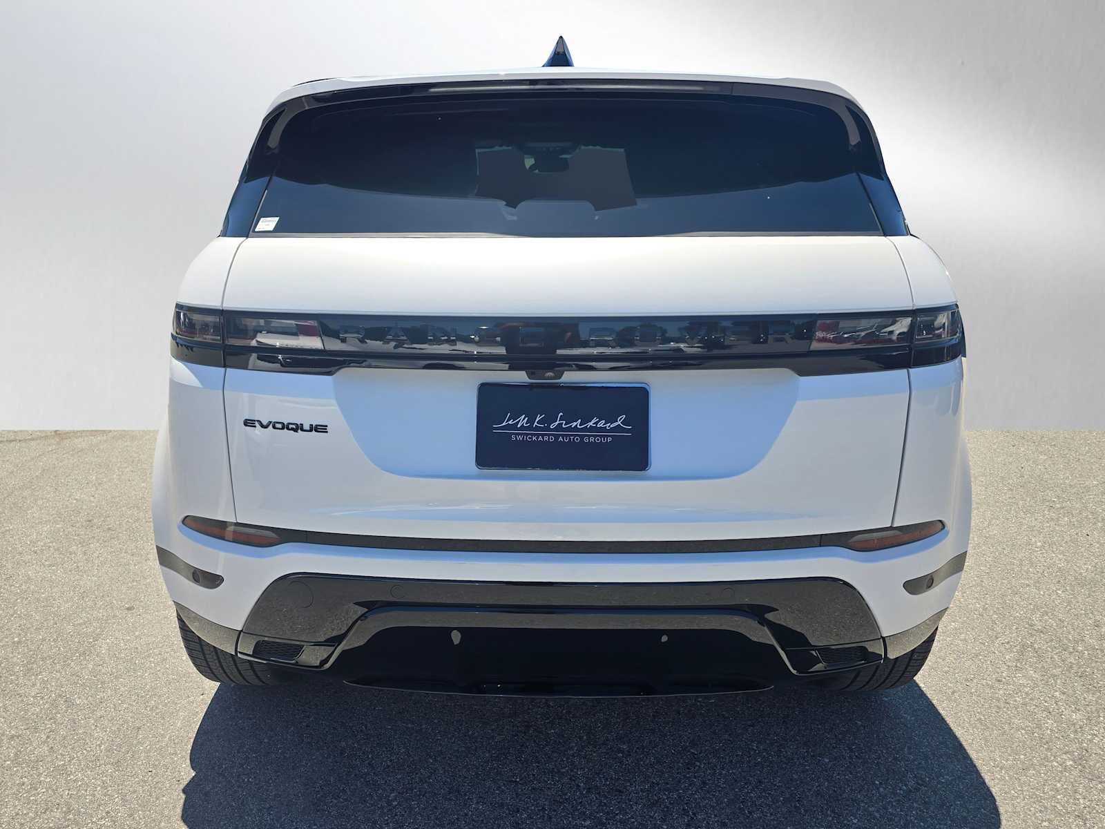 2026 Land Rover Range Rover Evoque Dynamic SE