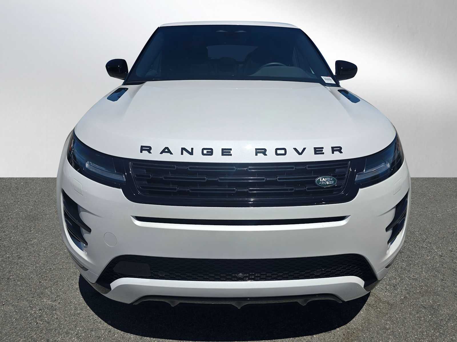2026 Land Rover Range Rover Evoque Dynamic SE