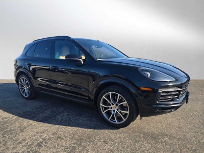 2023 Porsche Cayenne Platinum Edition