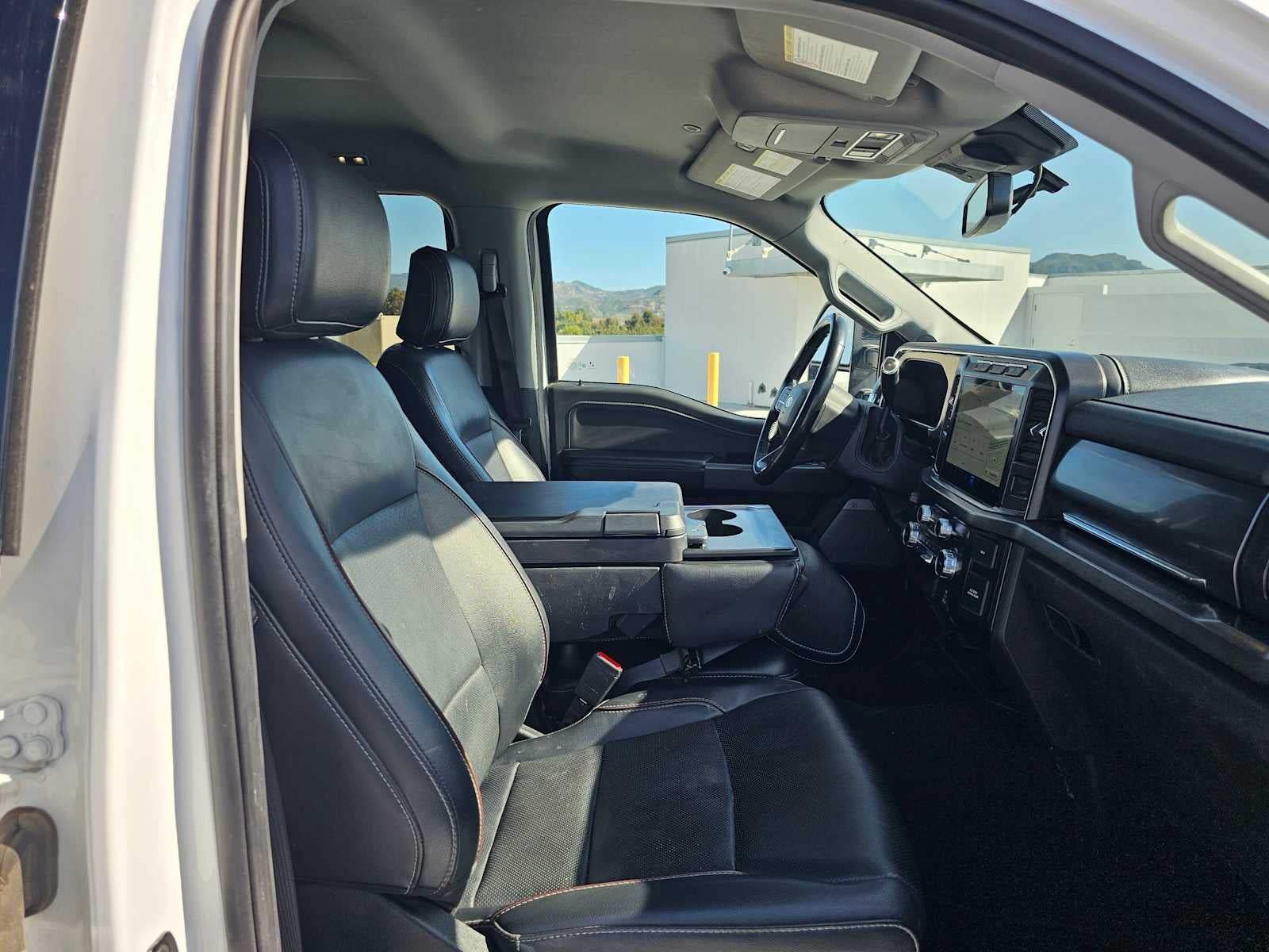 2024 Ford Super Duty F-250 Pickup LARIAT