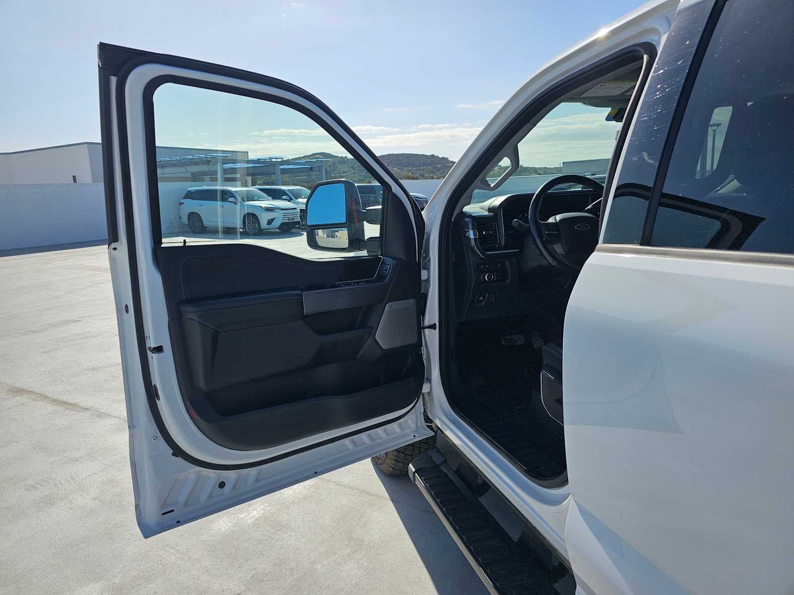 2024 Ford Super Duty F-250 Pickup LARIAT