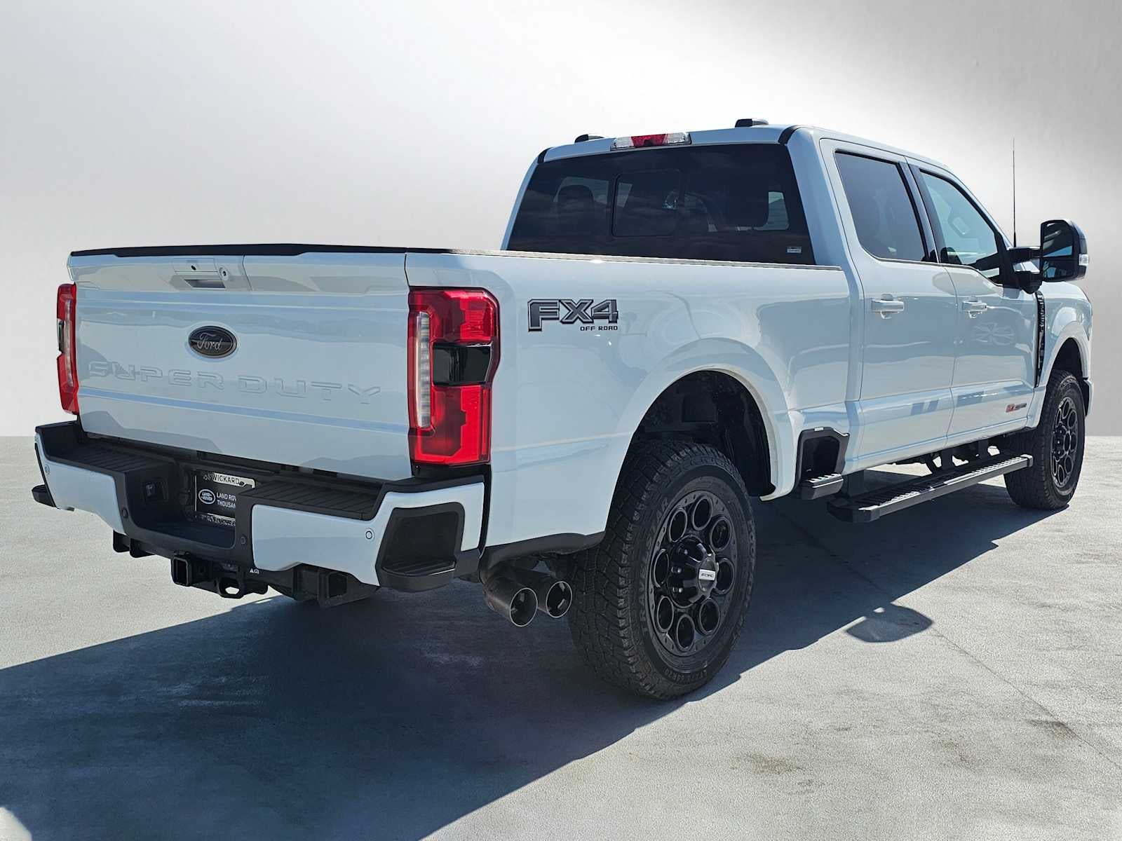 2024 Ford Super Duty F-250 Pickup LARIAT