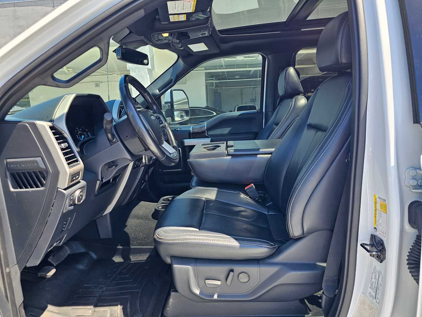 2022 Ford Super Duty F-350 SRW Pickup LARIAT