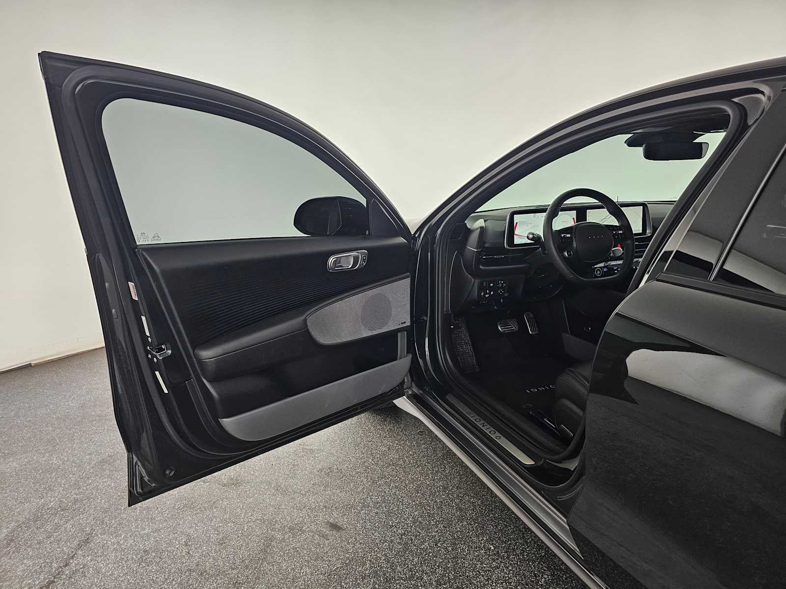 2024 Hyundai IONIQ 6 Limited