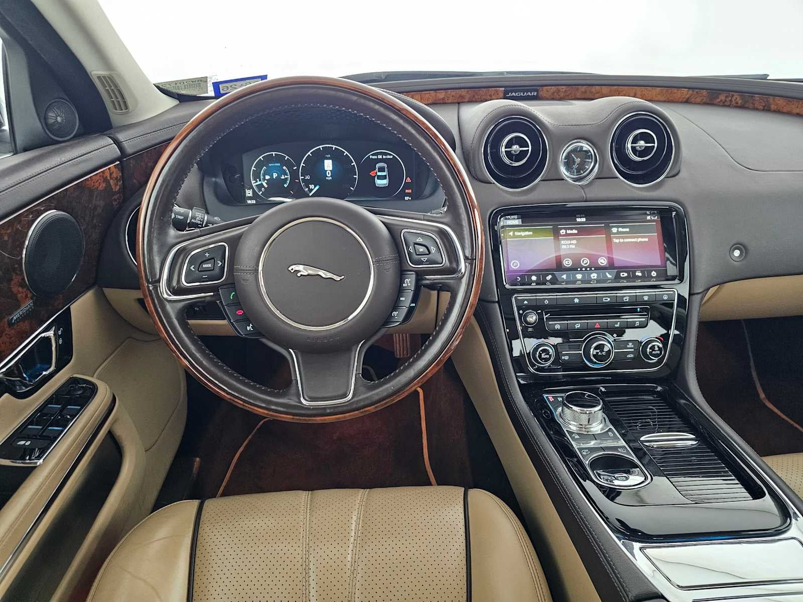2019 Jaguar XJ XJ R-Sport