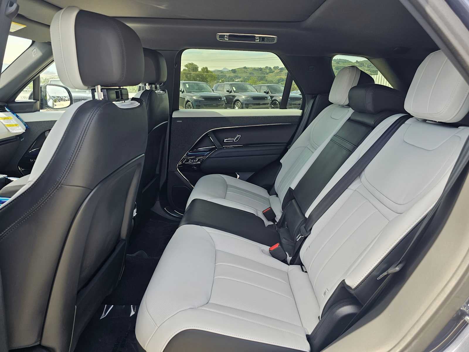 2026 Land Rover Range Rover Sport Dynamic SE