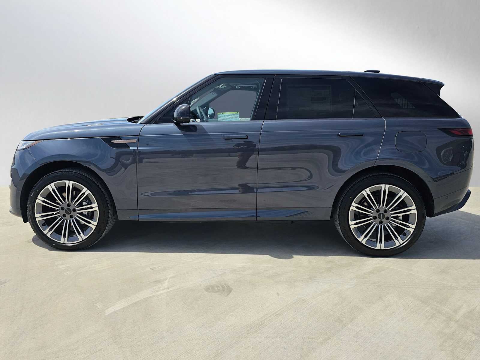 2026 Land Rover Range Rover Sport Dynamic SE