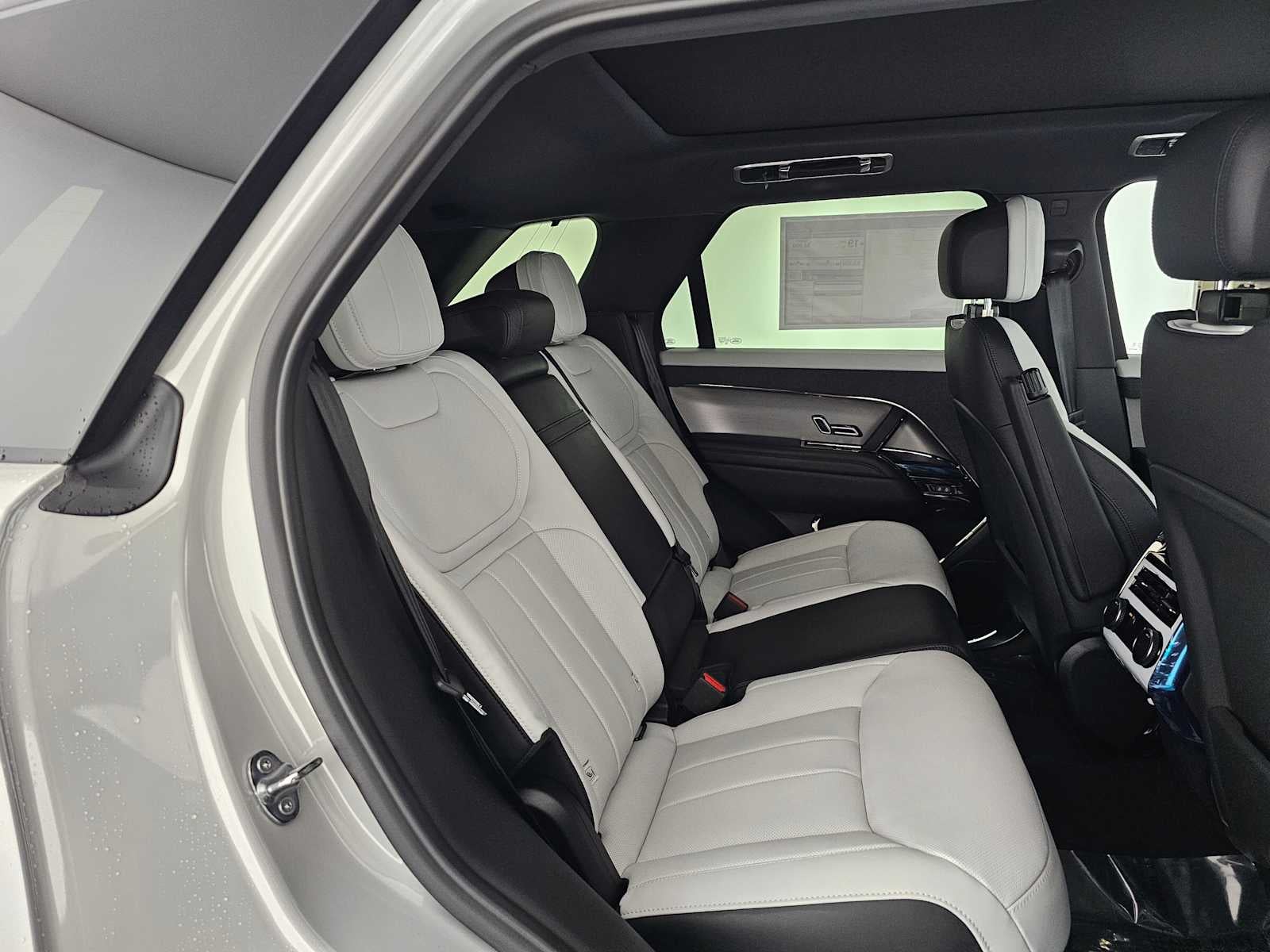 2026 Land Rover Range Rover Sport Dynamic SE