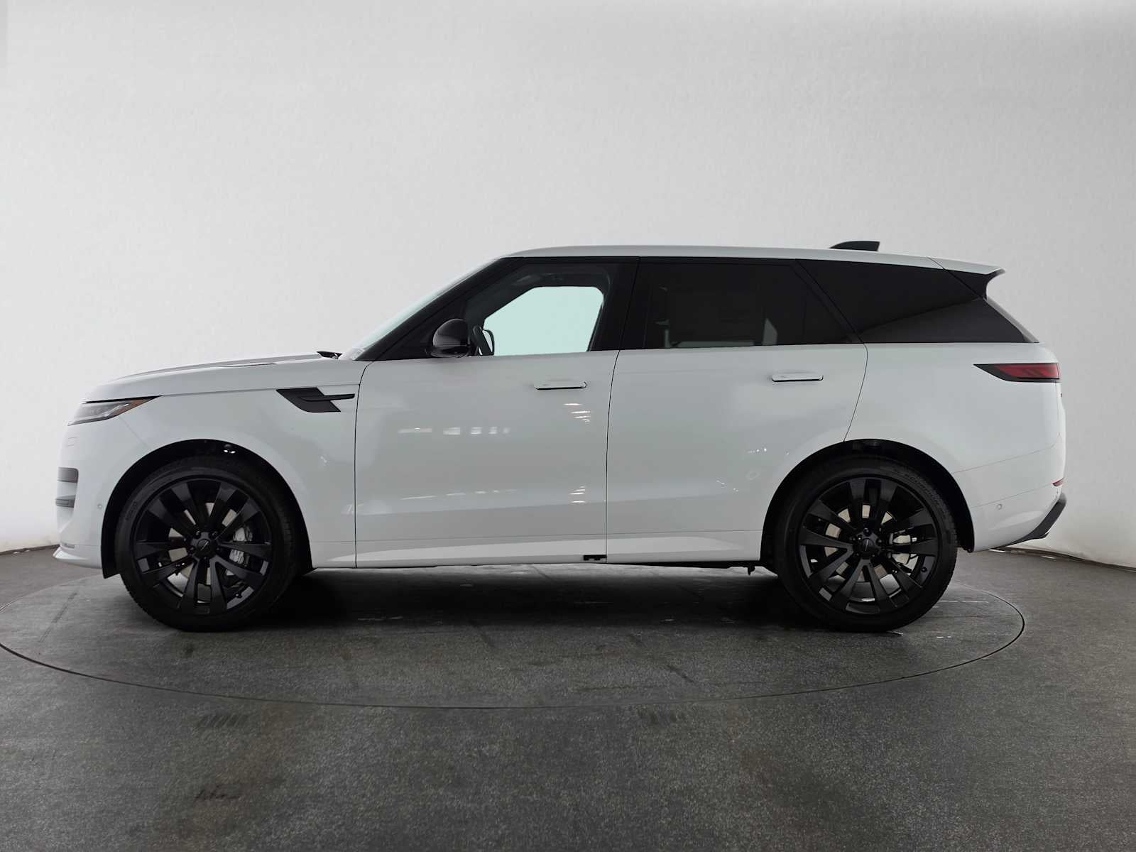 2026 Land Rover Range Rover Sport Dynamic SE
