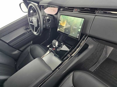 2026 Land Rover Range Rover Sport SE