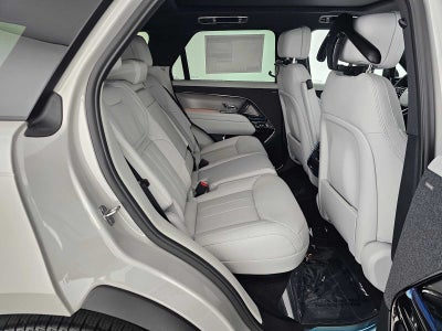 2026 Land Rover Range Rover Sport SE