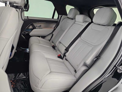 2026 Land Rover Range Rover Sport SE