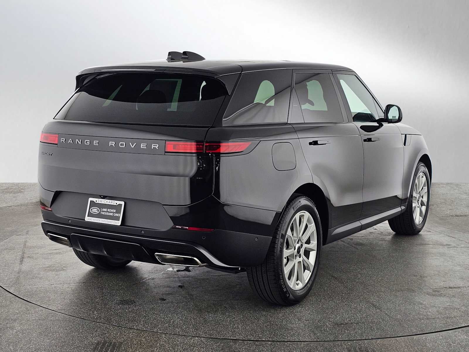 2026 Land Rover Range Rover Sport SE