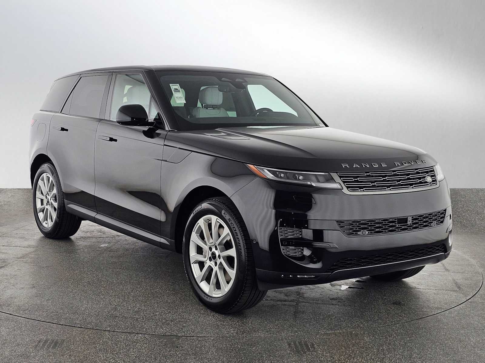 2026 Land Rover Range Rover Sport SE