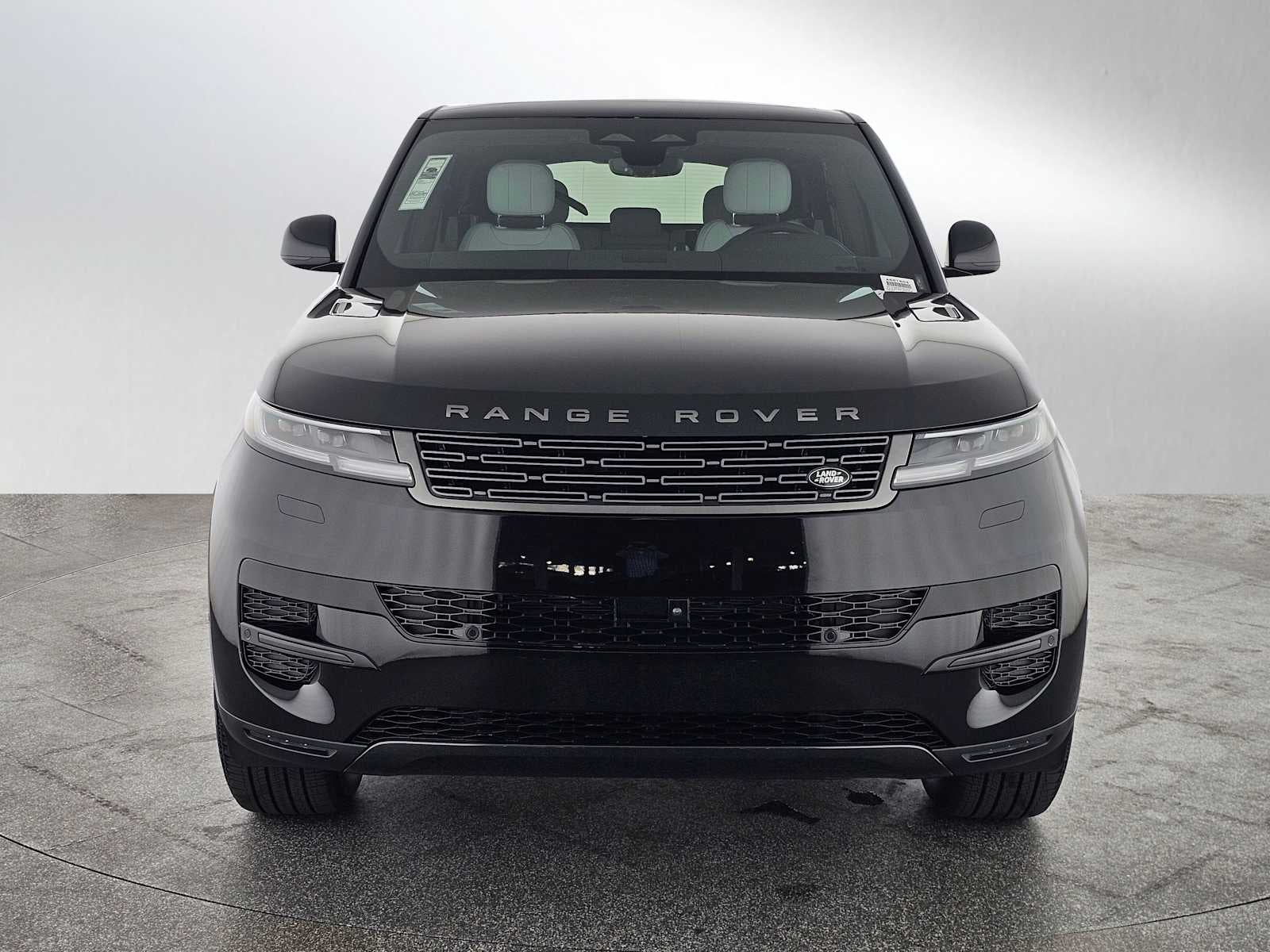 2026 Land Rover Range Rover Sport SE