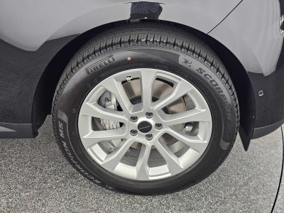 2026 Land Rover Range Rover Sport SE