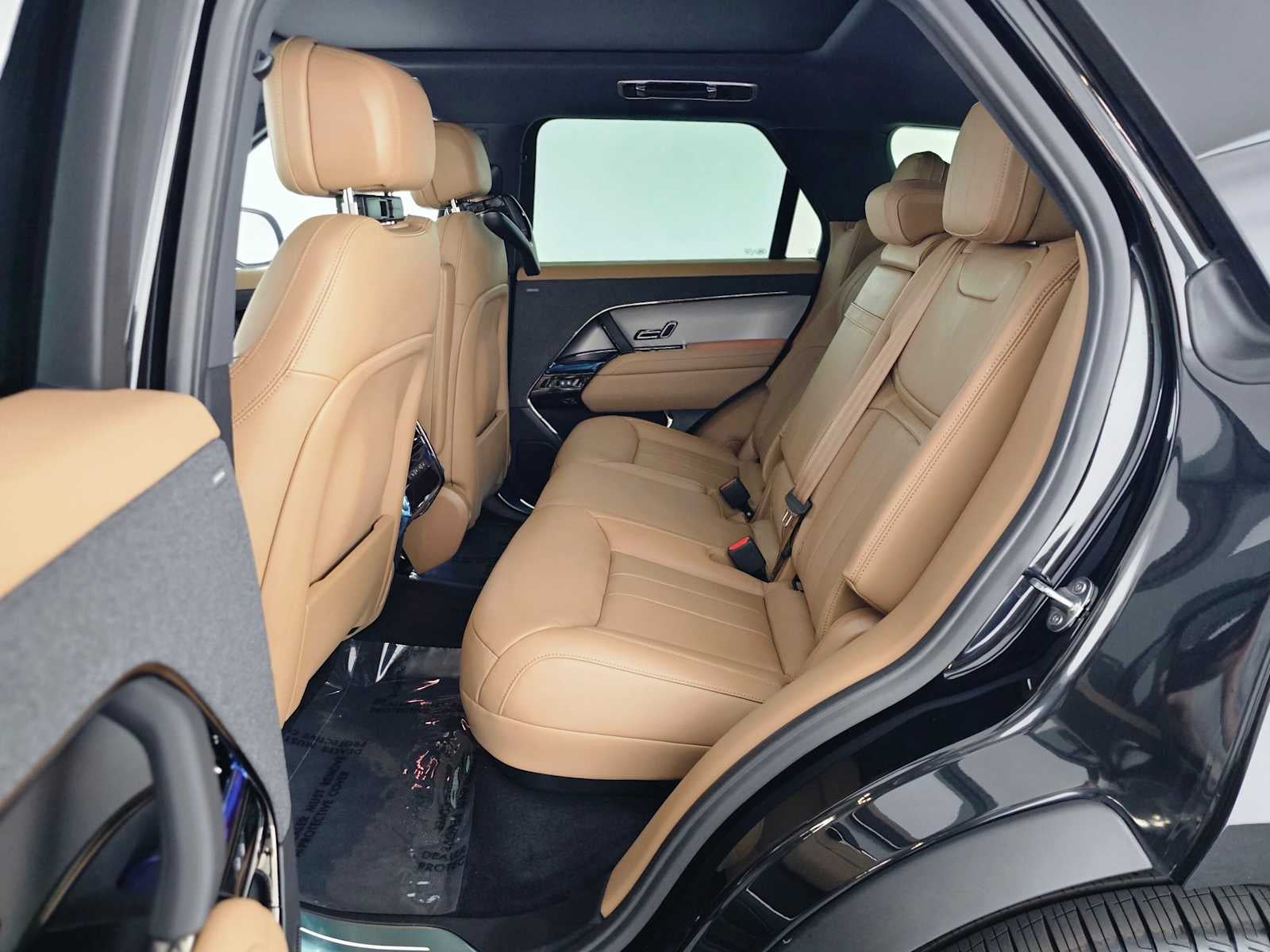 2026 Land Rover Range Rover Sport SE