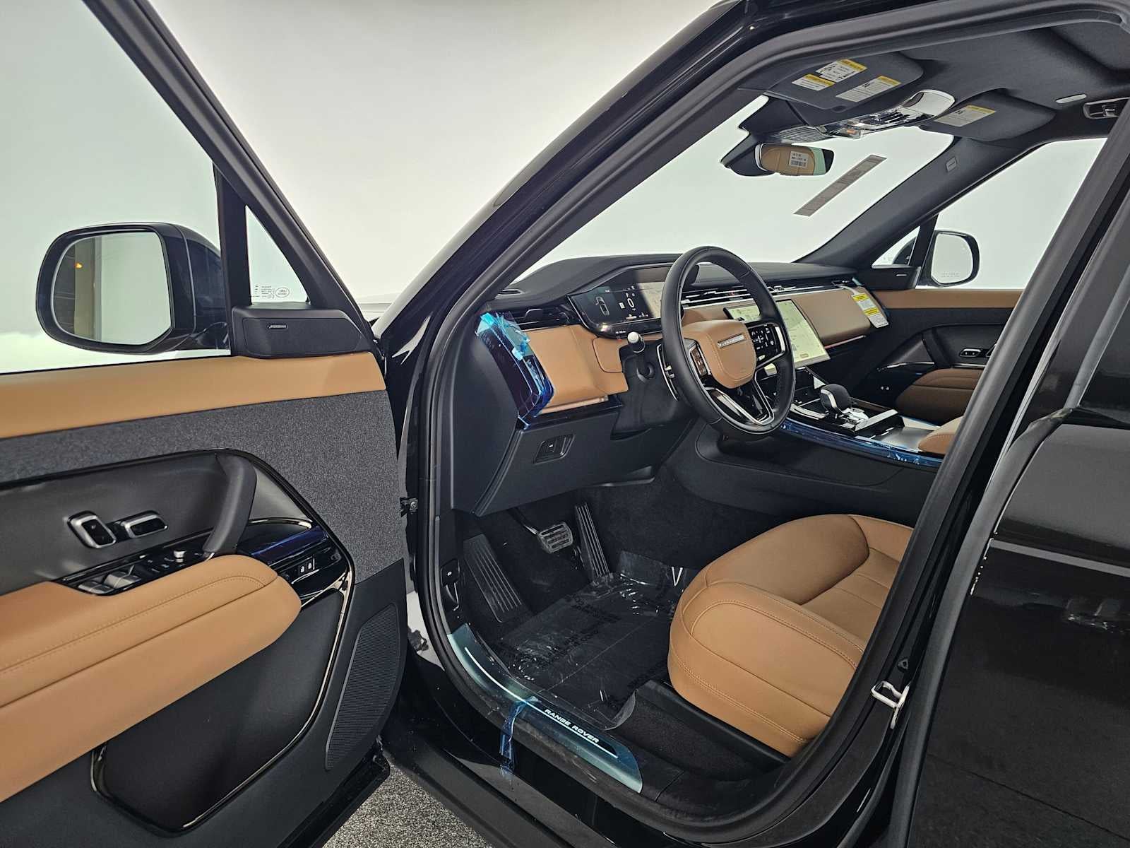 2026 Land Rover Range Rover Sport SE