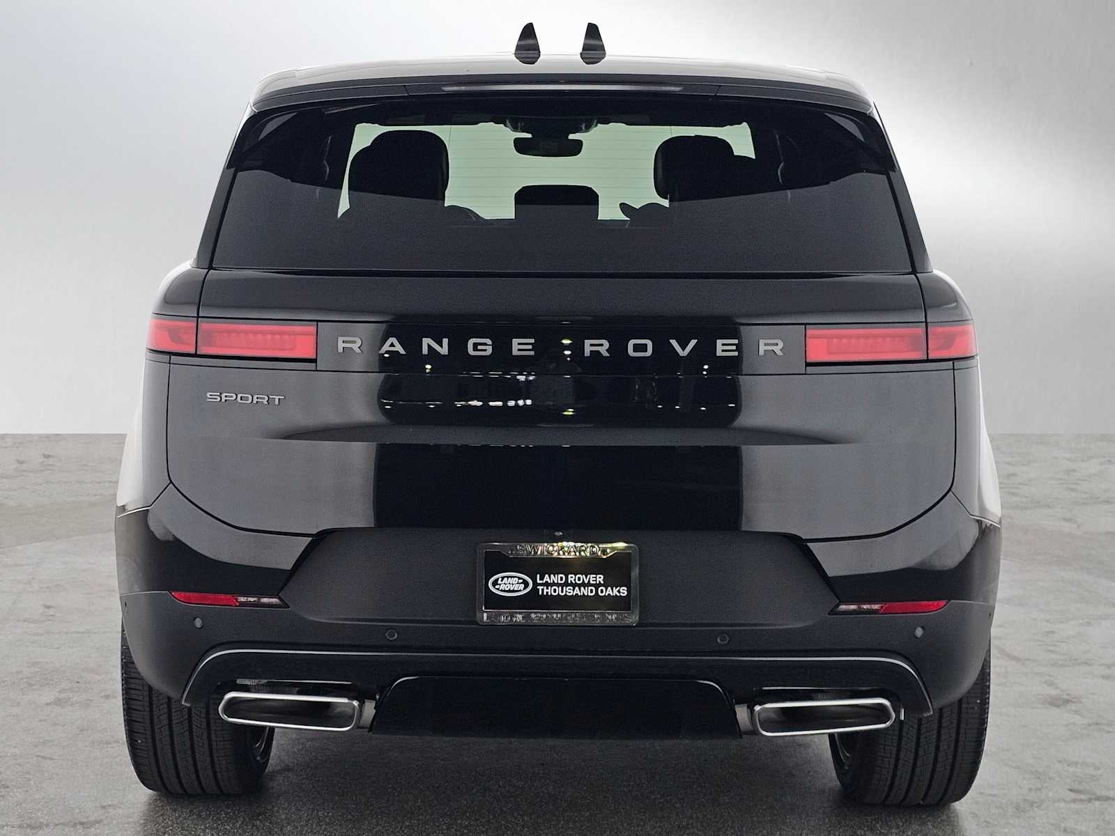 2026 Land Rover Range Rover Sport SE