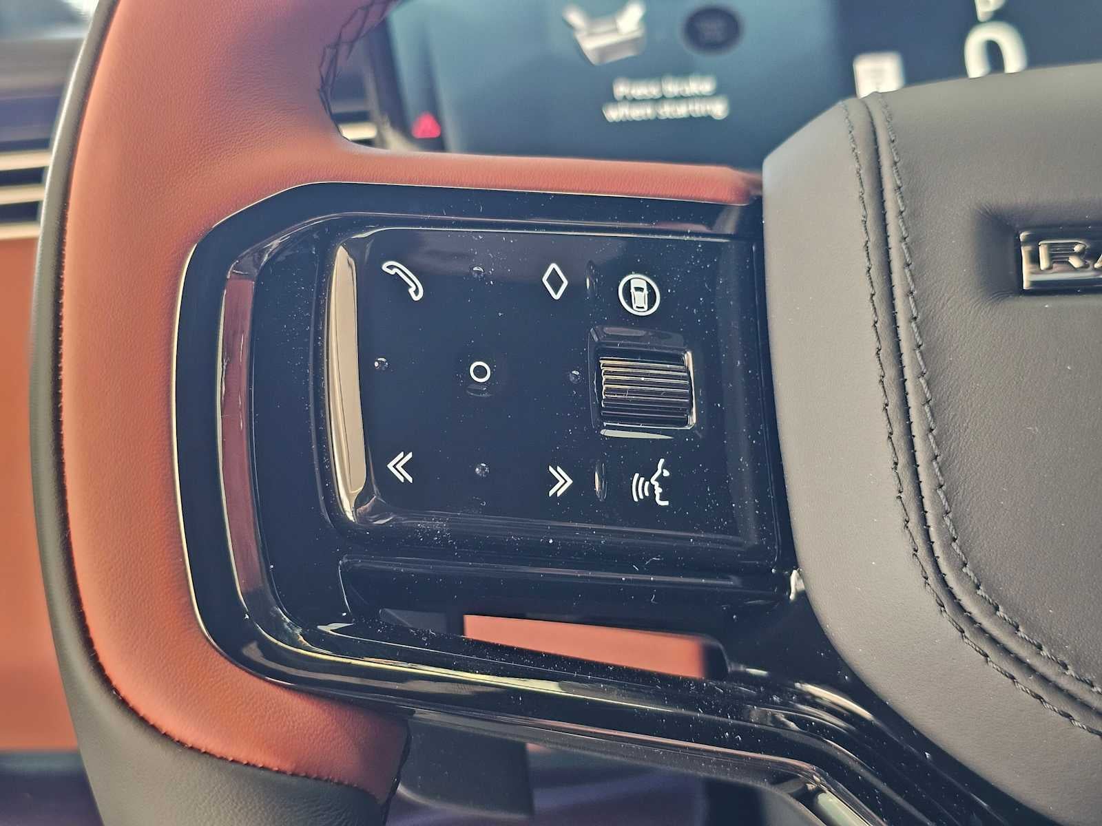 2026 Land Rover Range Rover Sport SV