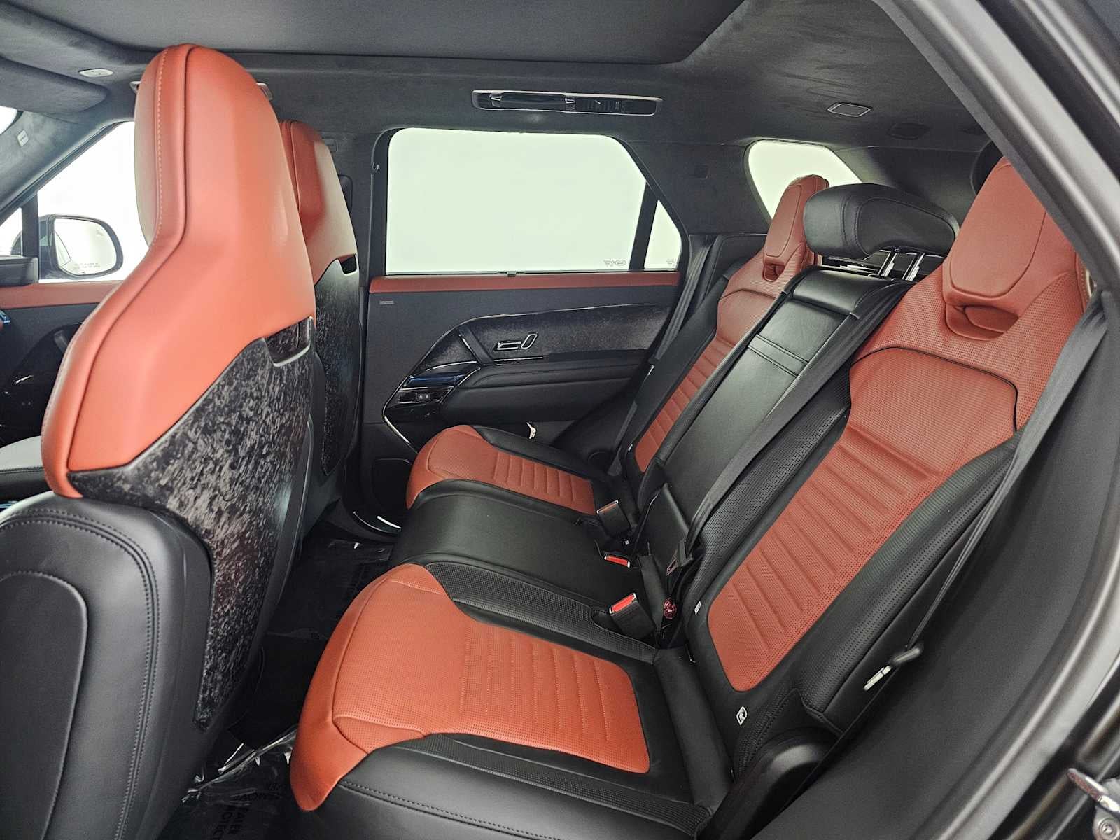 2026 Land Rover Range Rover Sport SV