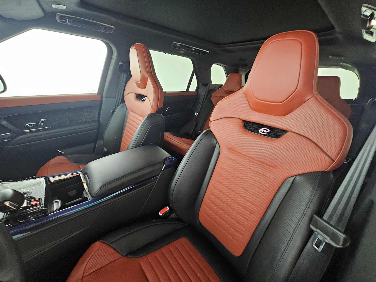 2026 Land Rover Range Rover Sport SV