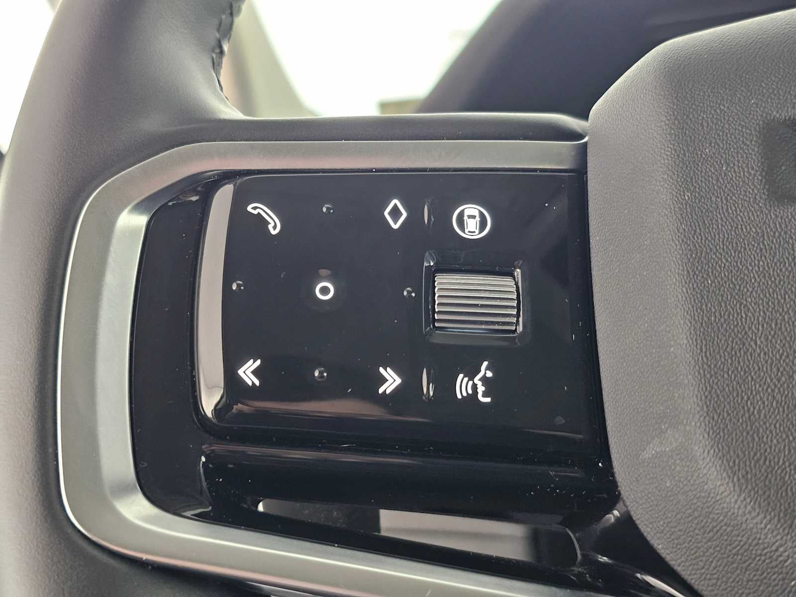 2024 Land Rover Discovery Sport Core S