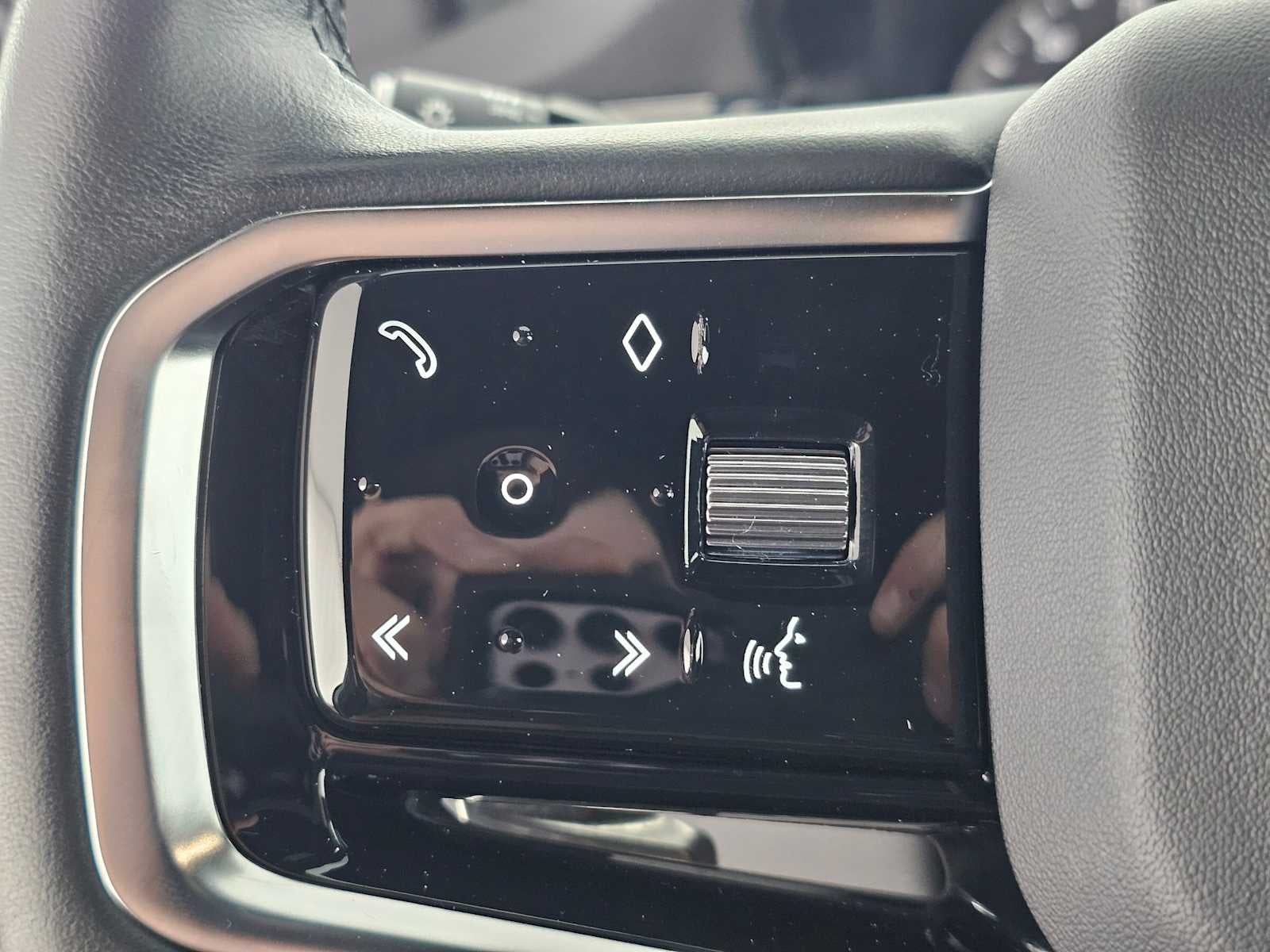 2023 Land Rover Discovery Sport SE R-Dynamic