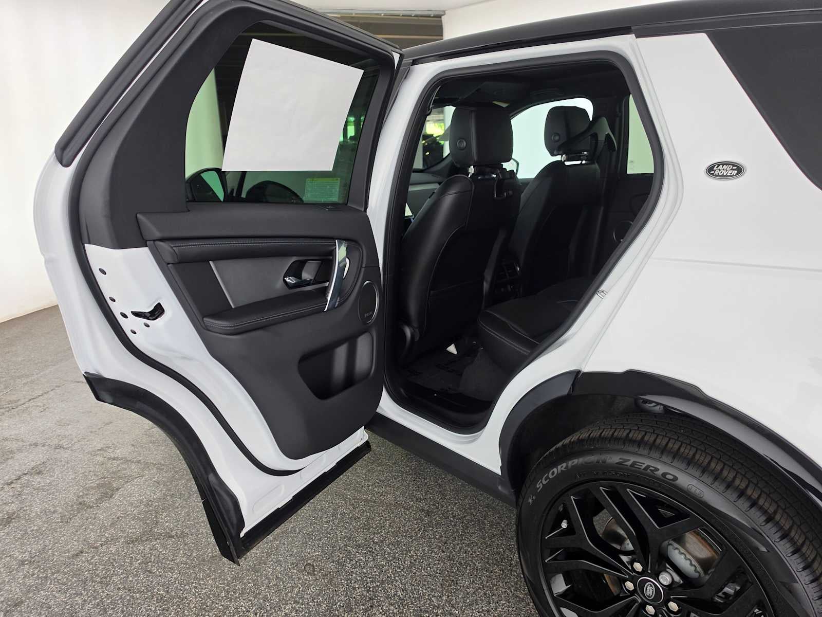 2026 Land Rover Discovery Sport Landmark