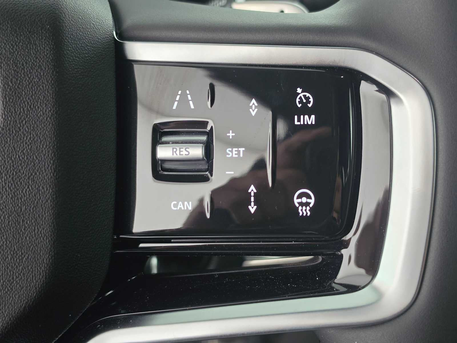 2026 Land Rover Discovery Sport Landmark