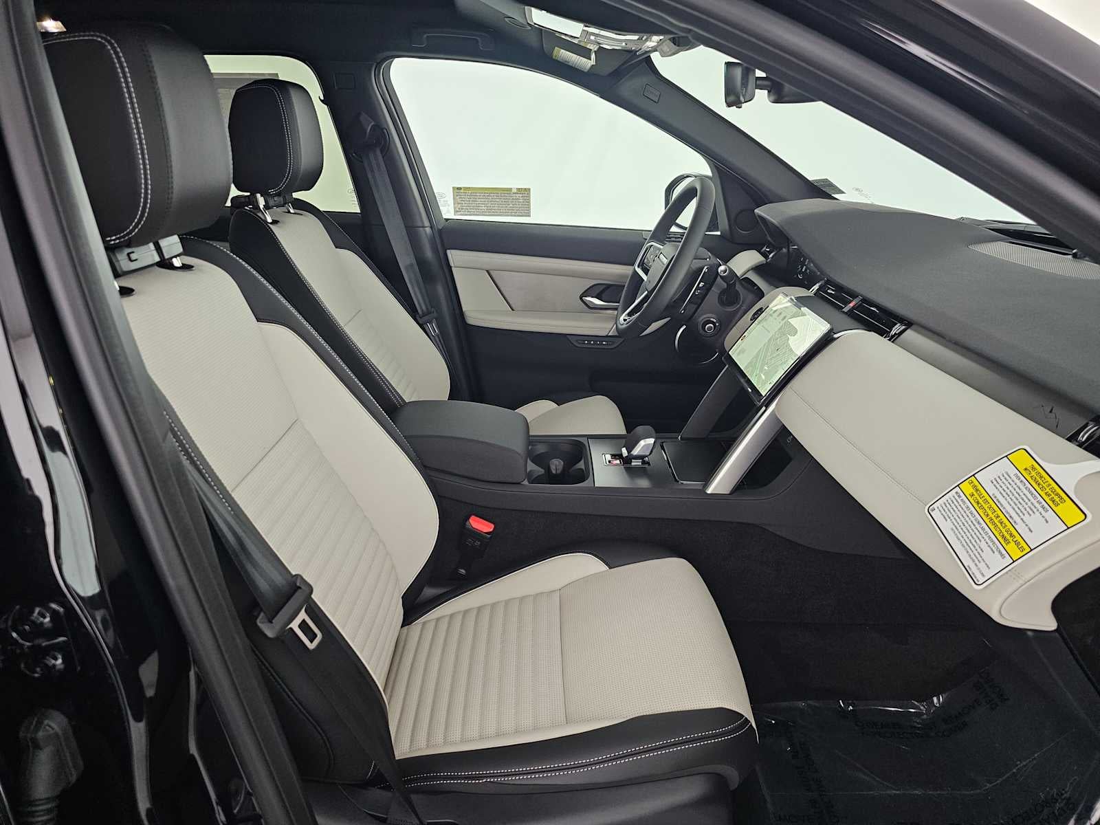 2026 Land Rover Discovery Sport Landmark