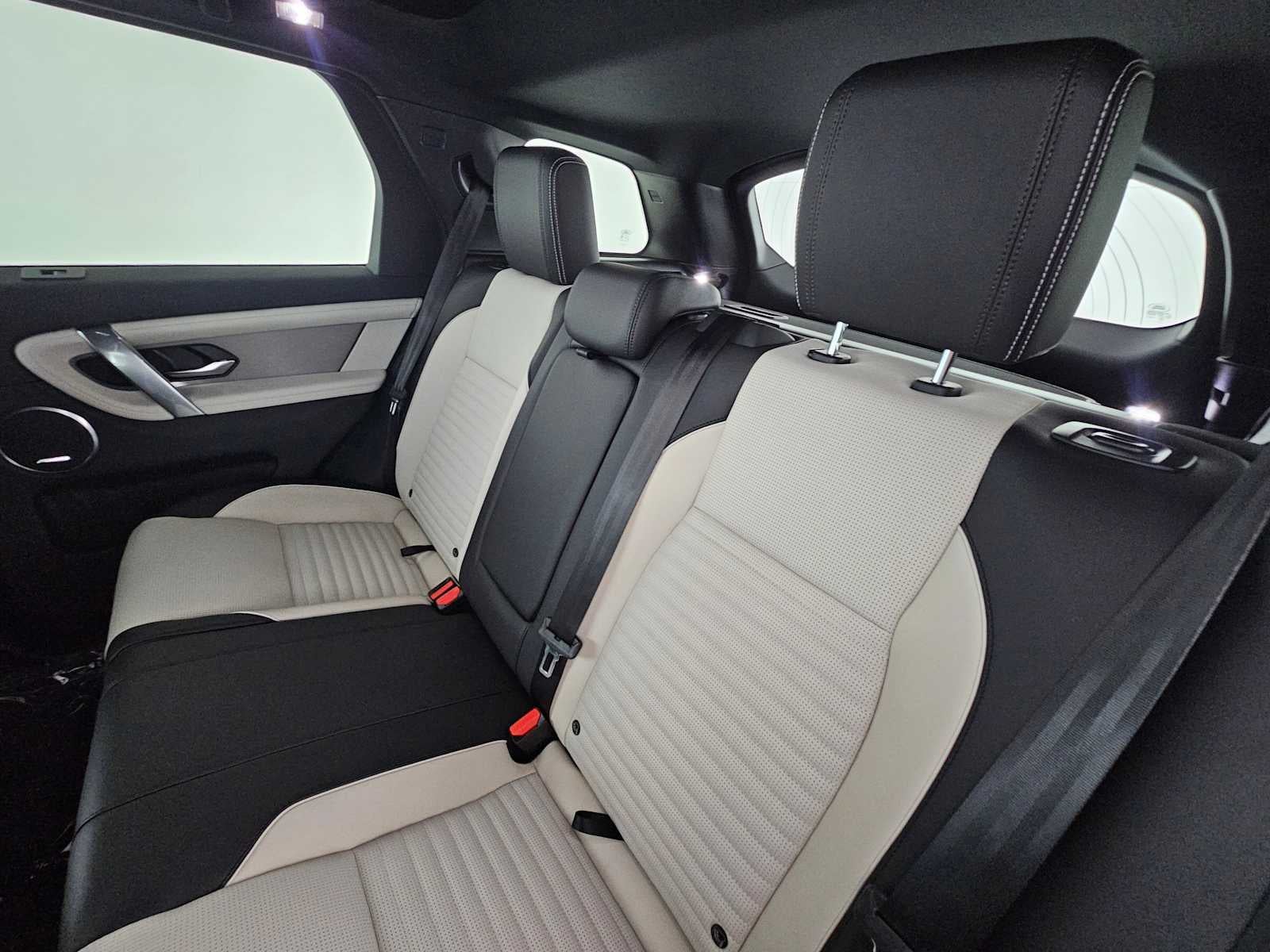 2026 Land Rover Discovery Sport Landmark