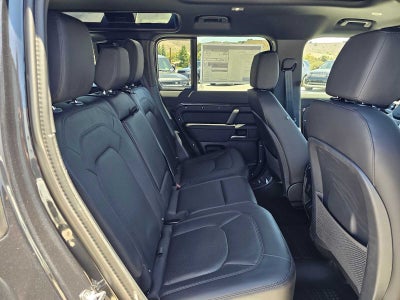 2026 Land Rover Defender X-Dynamic SE