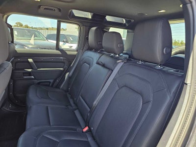 2026 Land Rover Defender X-Dynamic SE