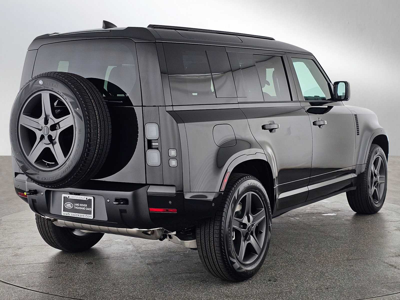2026 Land Rover Defender X-Dynamic SE
