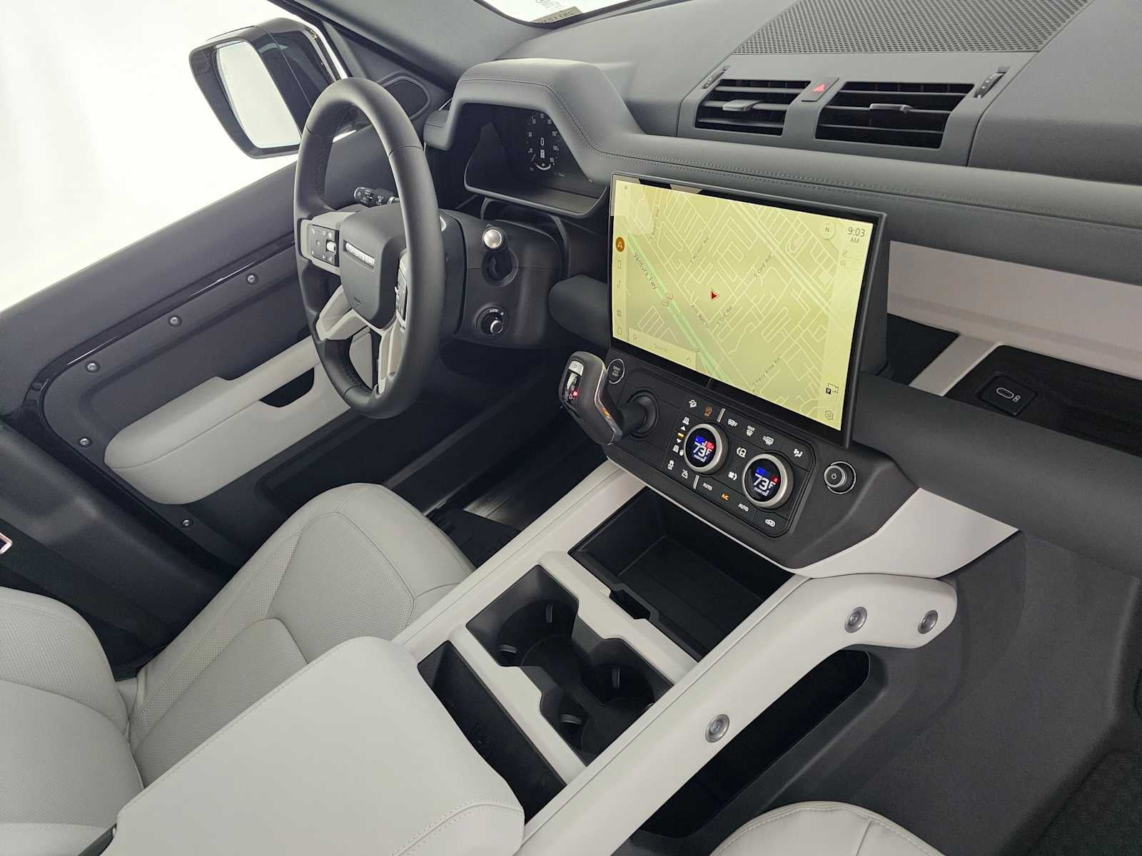 2026 Land Rover Defender X-Dynamic SE