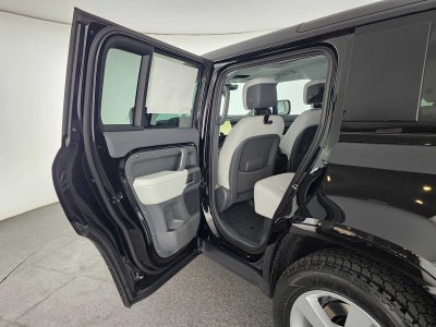 2026 Land Rover Defender X-Dynamic SE