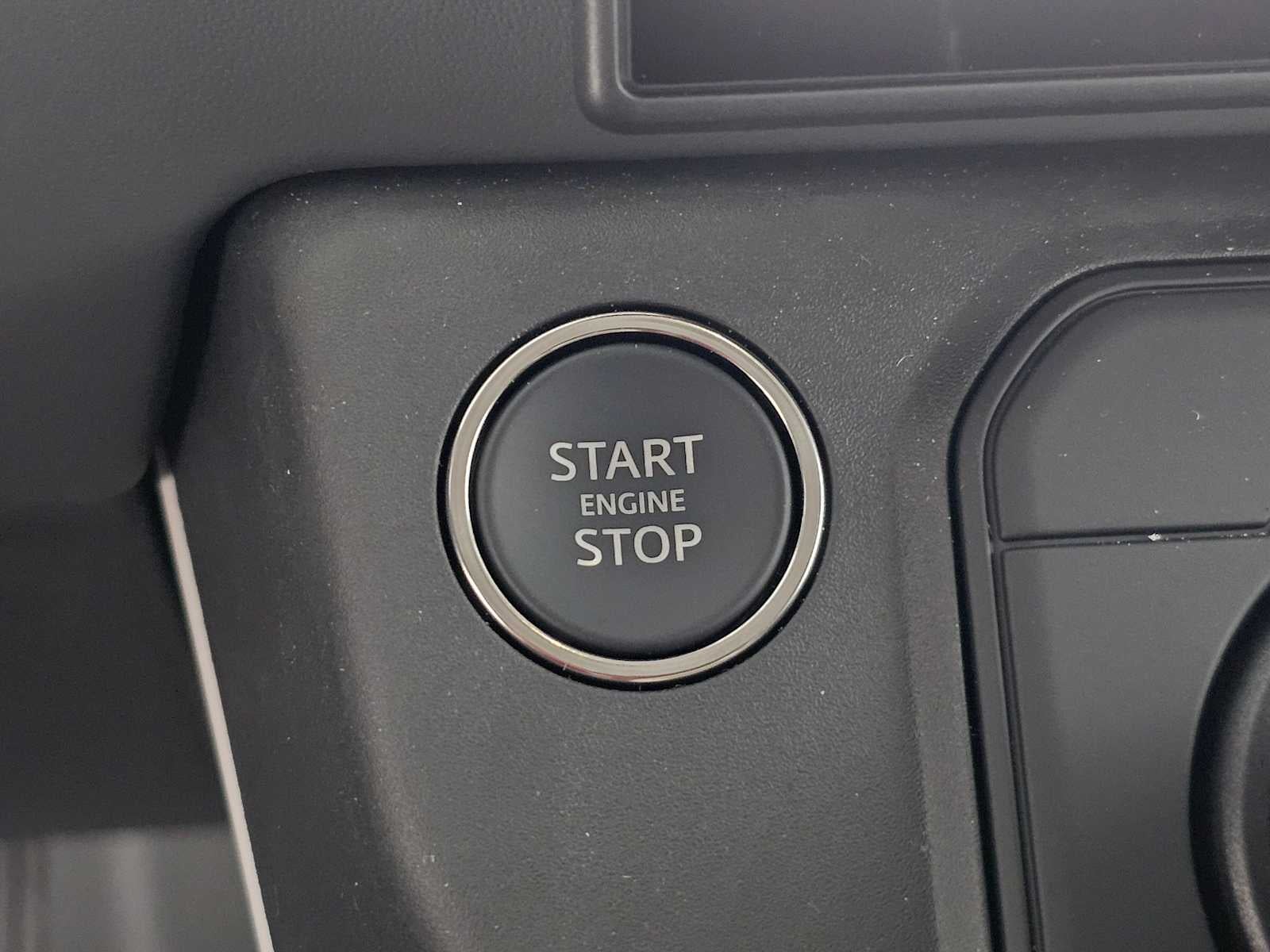 2026 Land Rover Defender X-Dynamic SE