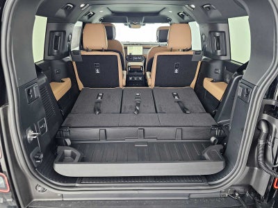 2026 Land Rover Defender X-Dynamic SE