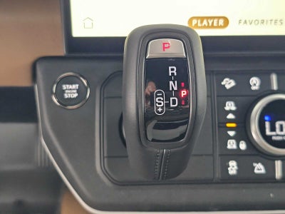 2026 Land Rover Defender X-Dynamic SE