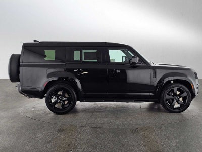 2026 Land Rover Defender X-Dynamic SE