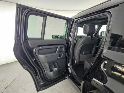 2026 Land Rover Defender X-Dynamic SE