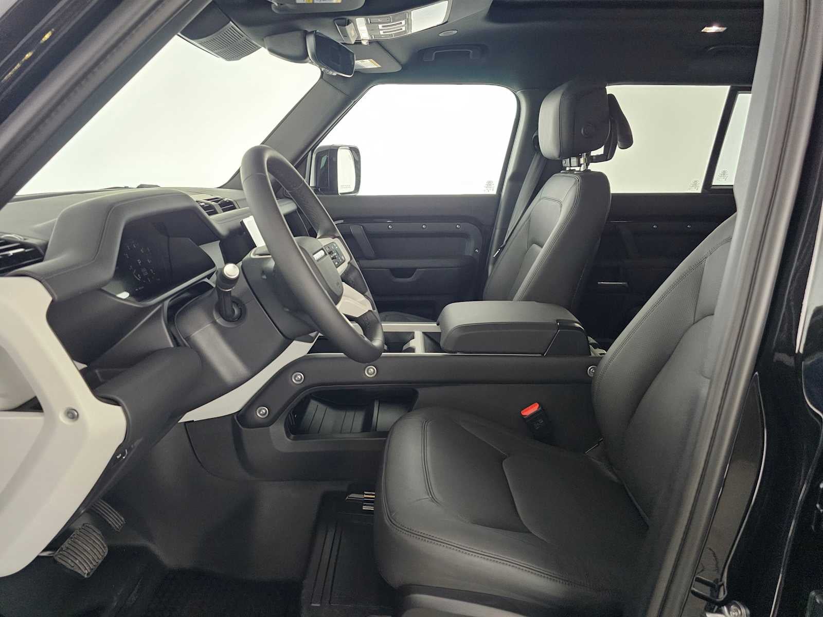 2026 Land Rover Defender X-Dynamic SE