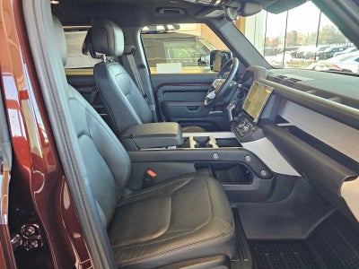 2026 Land Rover Defender X-Dynamic SE
