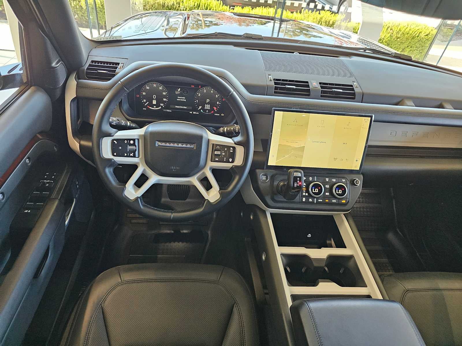 2026 Land Rover Defender X-Dynamic SE