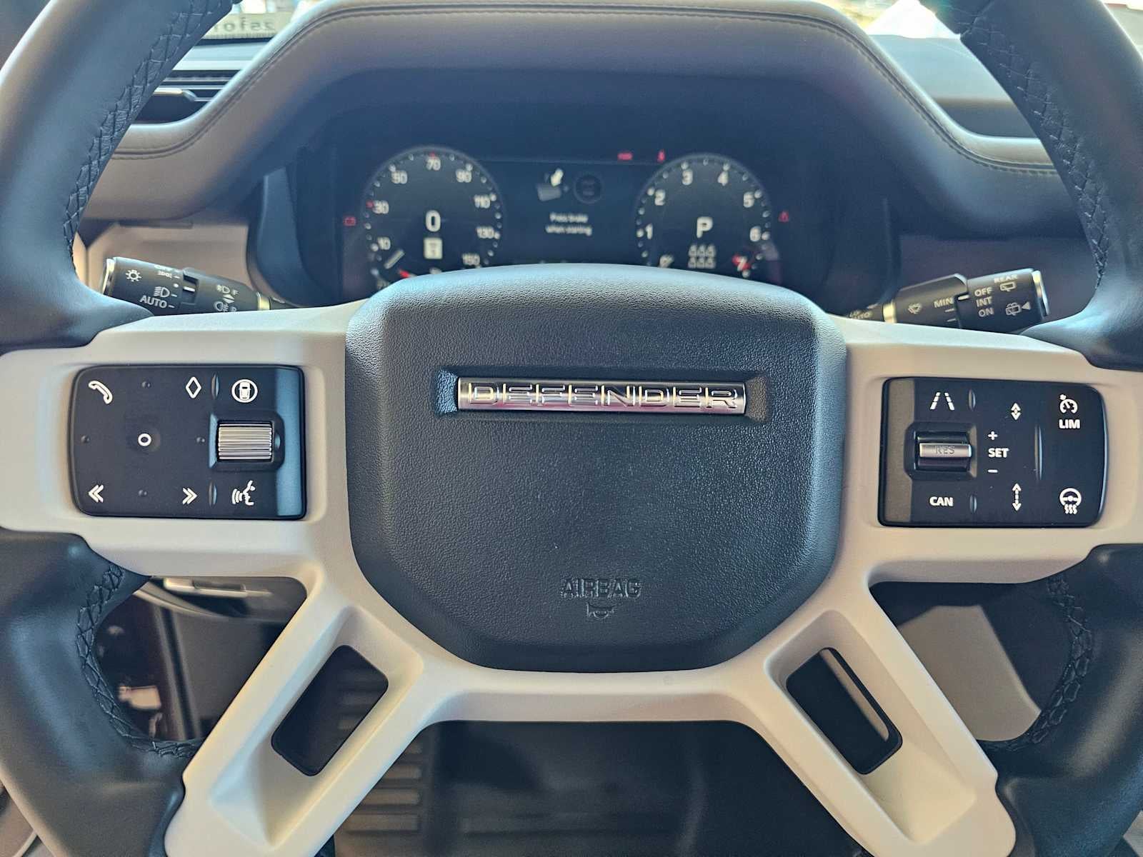 2026 Land Rover Defender X-Dynamic SE