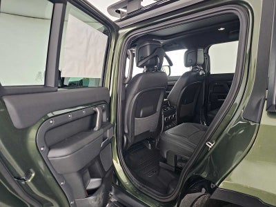 2026 Land Rover Defender X-Dynamic SE